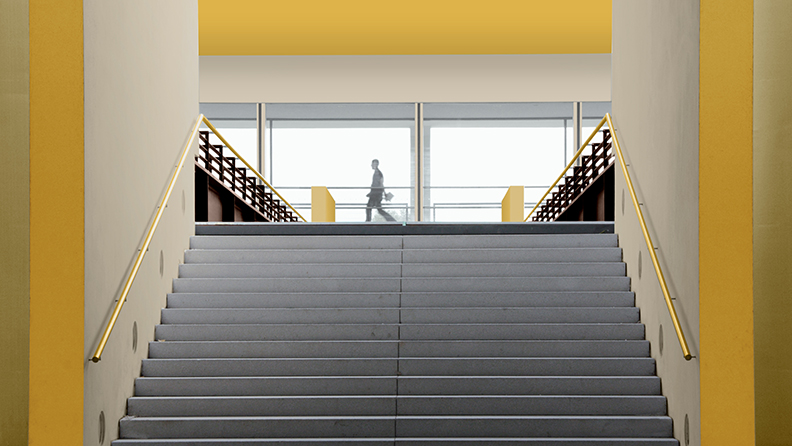 Ein Treppenhaus mit einer optischen Wandaufteilung