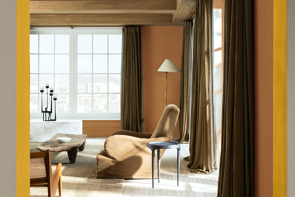 Orange Livingroom with big windows